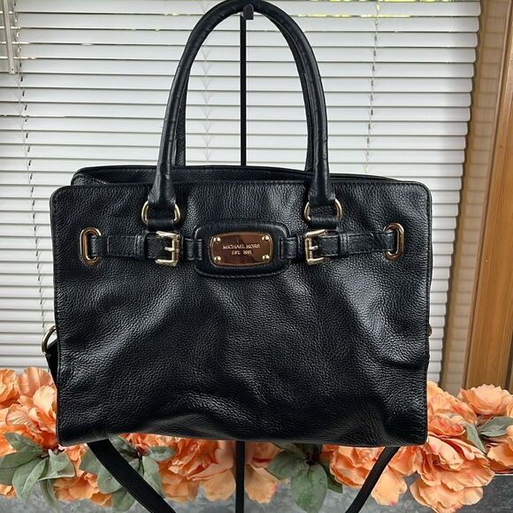 Black Leather Michael Kors Hamilton Jewel East West Tote - Picture 1 of 17